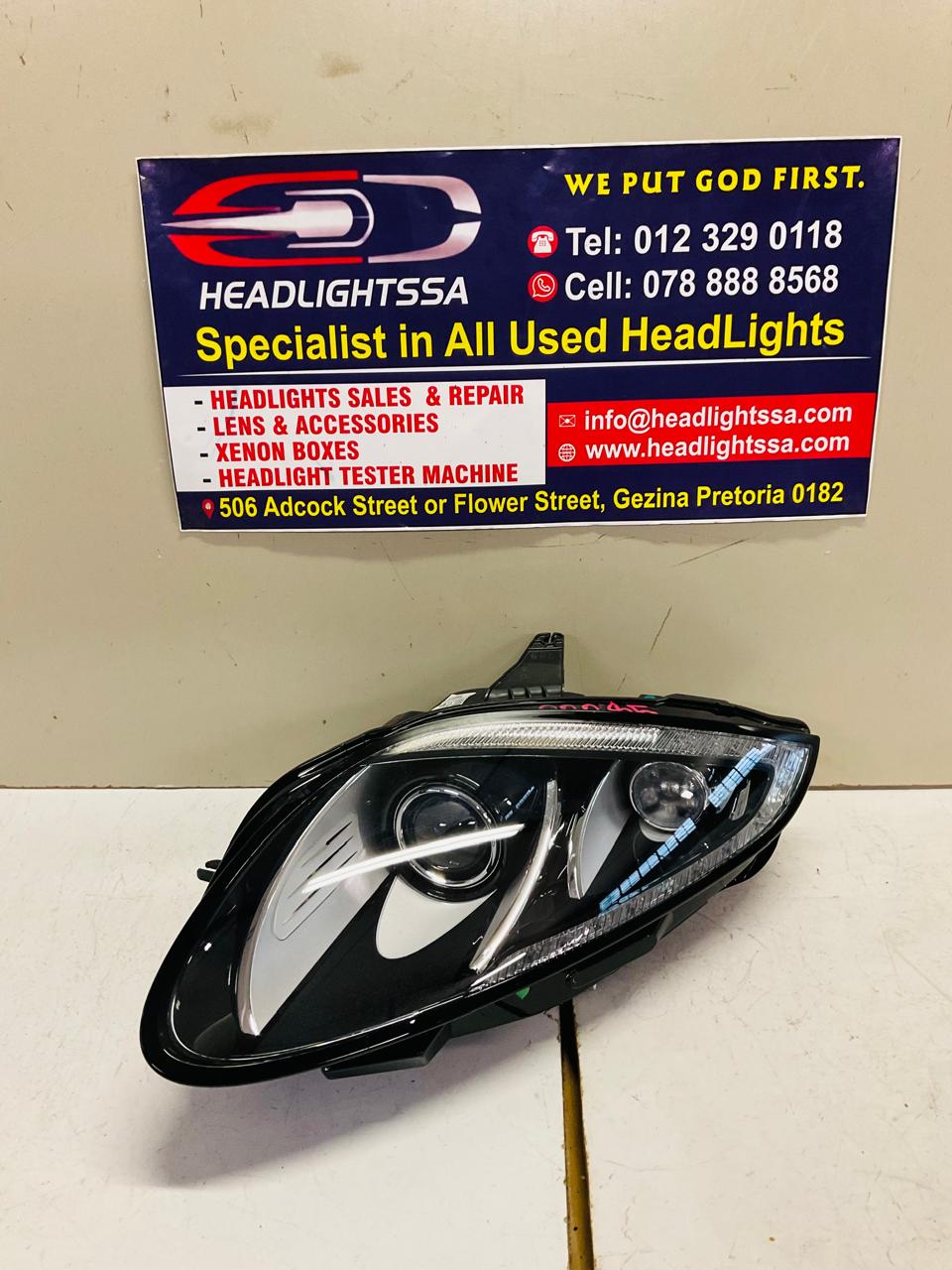 Jaguar XR 150 left side xenon headlight (black) - Private Seller Jaguar XR 150 left side xenon headlight (black) - Private Seller