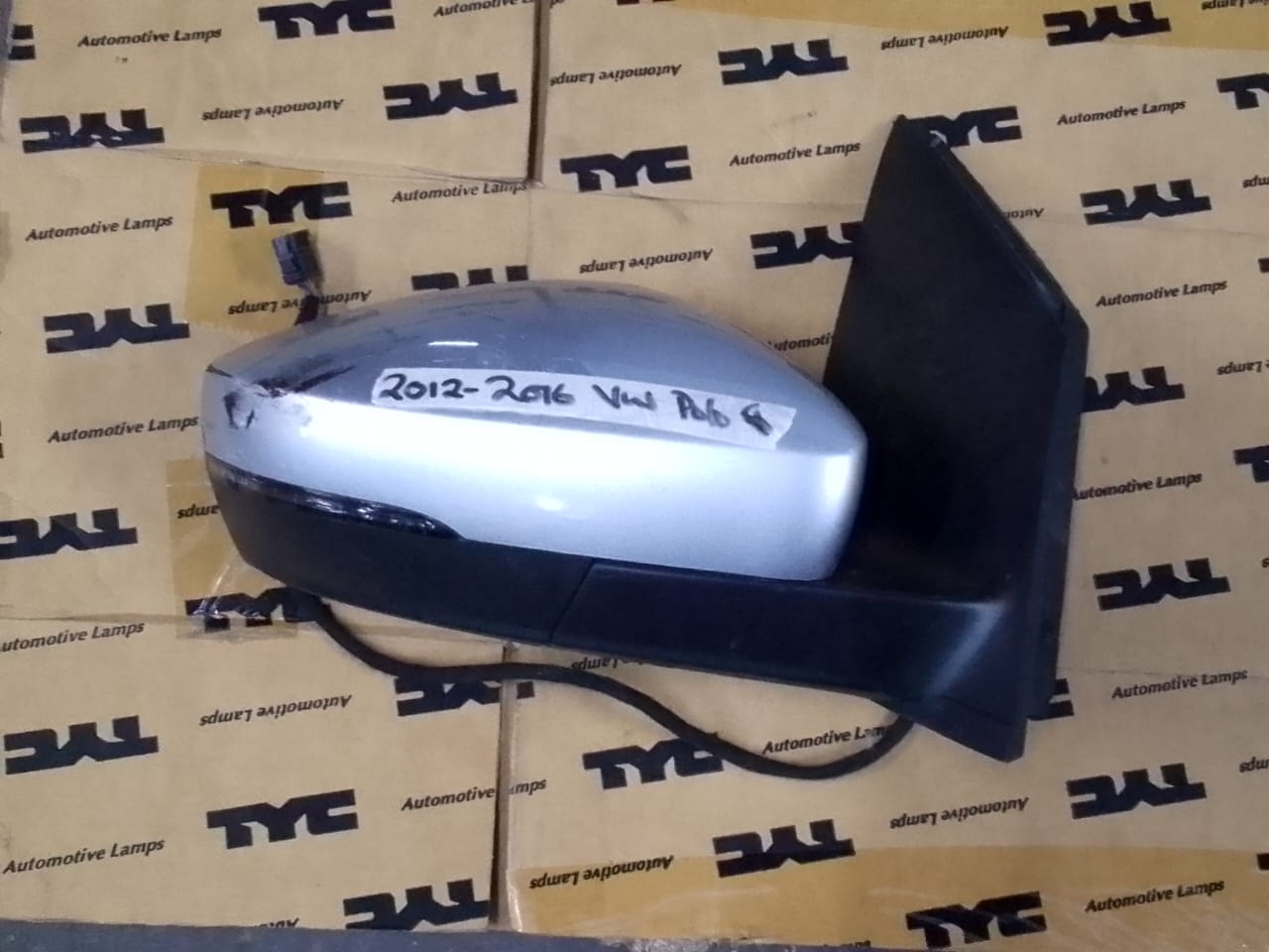 (2012-2016) VW POLO 8 RHS MIRROR WITH INDICATOR FOR SALE