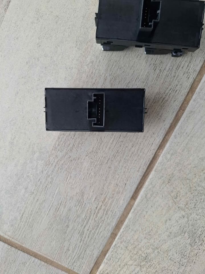 VW master window control switch for sale