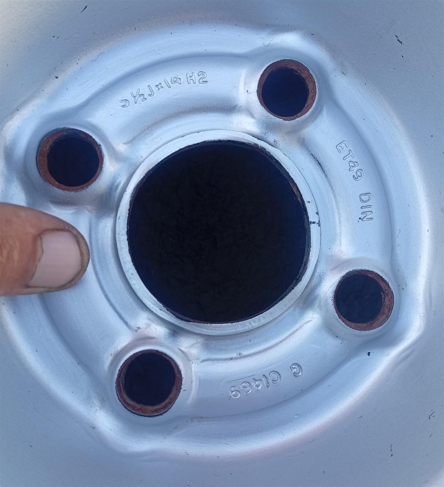 Opel Rim steel 14" - Private Seller Opel Rim steel 14" - Private Seller