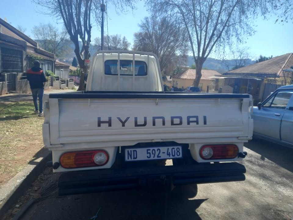 2008 Hyundai H100 Bakkie 2.5 Diesel, Manual, White