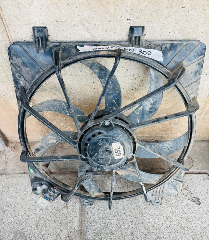 Mahindra XUV300 fan - Private Seller