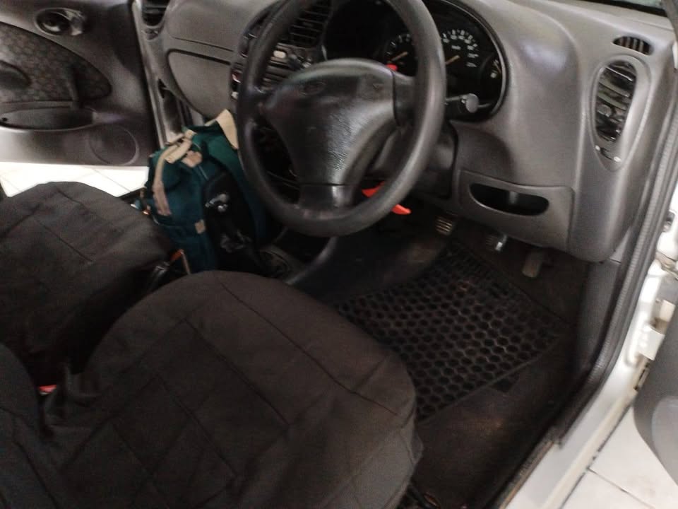 2005 FORD BANTAM 1.6 MANUAL WITH CANOPY