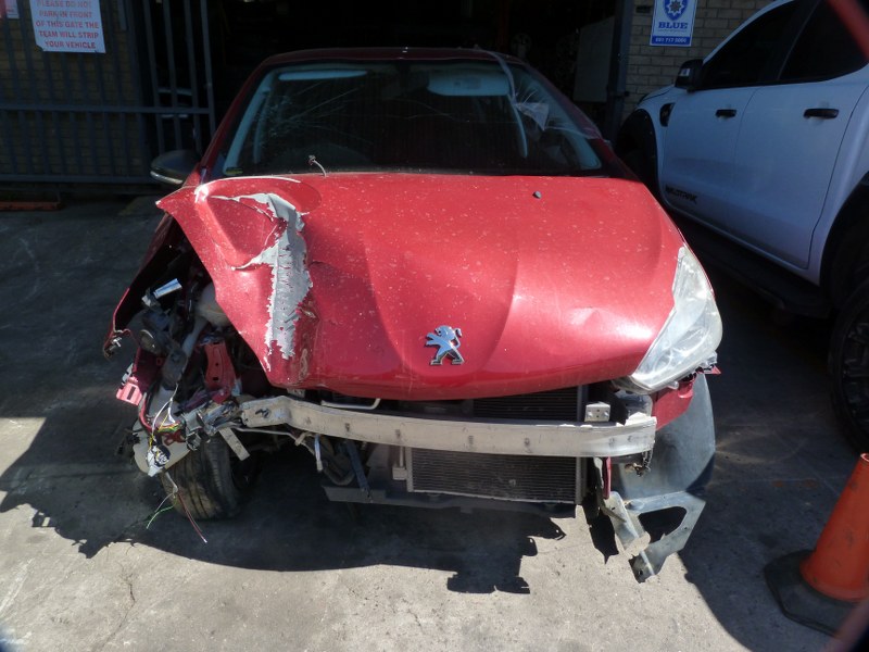 Peugeot 208 1.6 VTi Allure Manual Red - 2013 STRIPPING FOR SPARES - Private Seller Peugeot 208 1.6 VTi Allure Manual Red - 2013 STRIPPING FOR SPARES - Private Seller