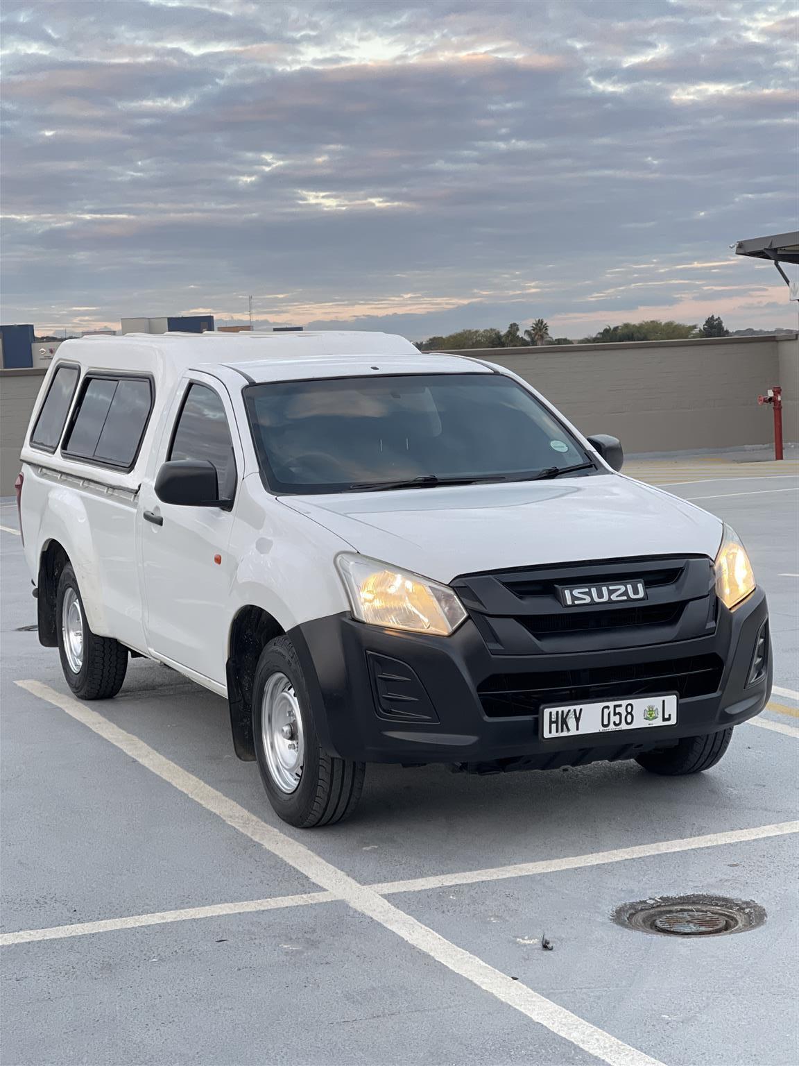 Used 2018 Isuzu D-Max 250 double cab - Private Seller Used 2018 Isuzu D-Max 250 double cab - Private Seller