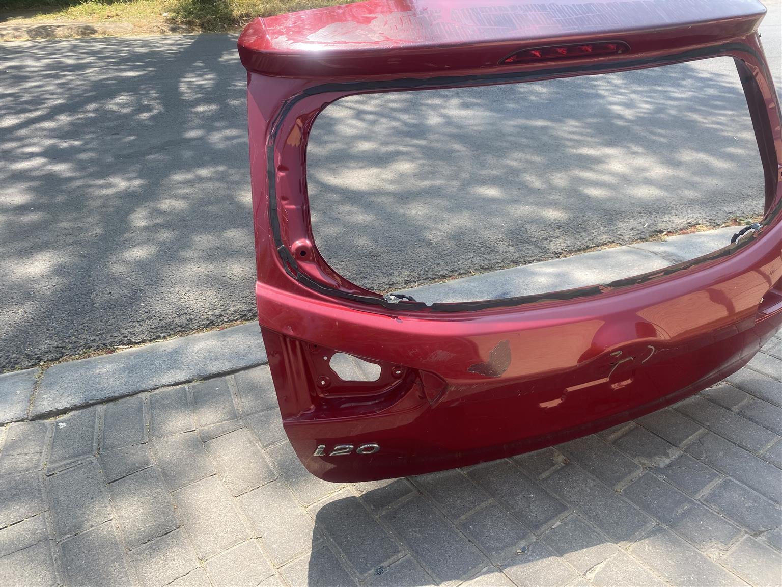 2019 HYUNDAI 120 TAILGATE SHELL FOR SALE. IN EXCELLENT CONDITION - Private Seller 2019 HYUNDAI 120 TAILGATE SHELL FOR SALE. IN EXCELLENT CONDITION - Private Seller
