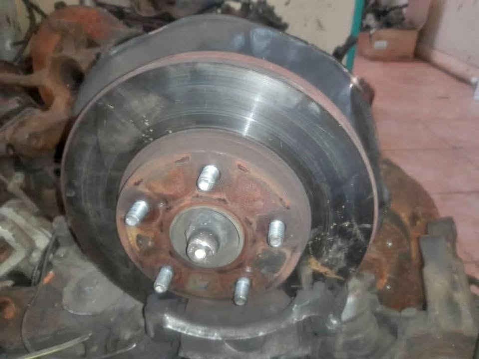 TOYOTA COROLLA QUEST HUB & DRIVE SHAFT - Private Seller TOYOTA COROLLA QUEST HUB & DRIVE SHAFT - Private Seller