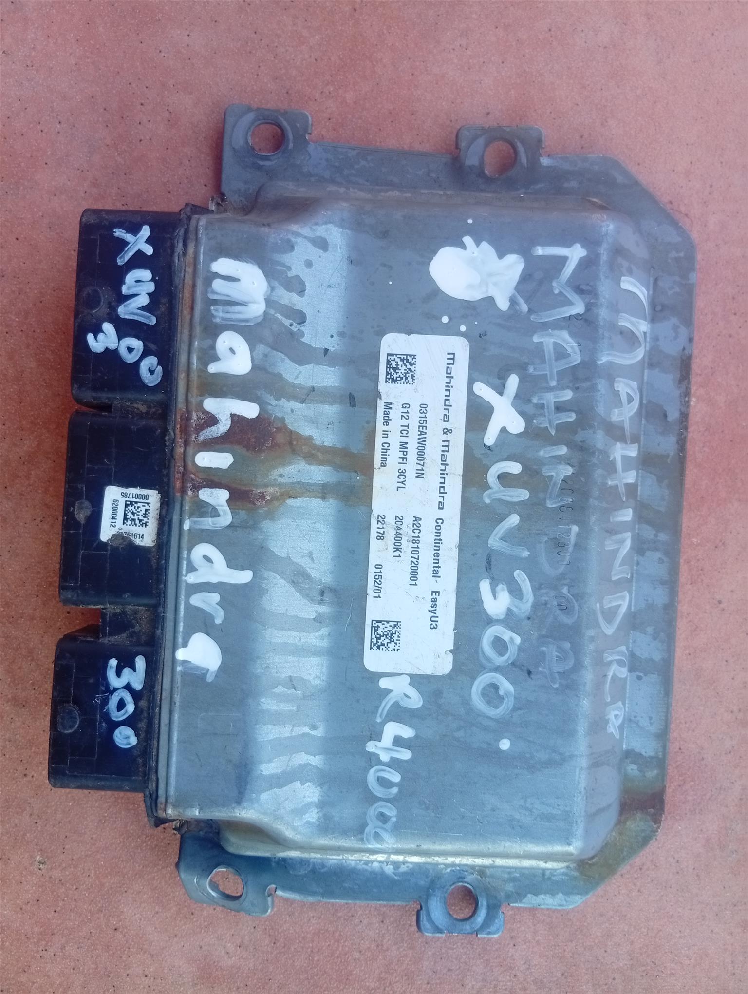 Mahindra XUV300 computer box ECU G12 TCI MPFI 3CYL 0315EAW00071N A2C1810720001 - Private Seller Mahindra XUV300 computer box ECU G12 TCI MPFI 3CYL 0315EAW00071N A2C1810720001 - Private Seller