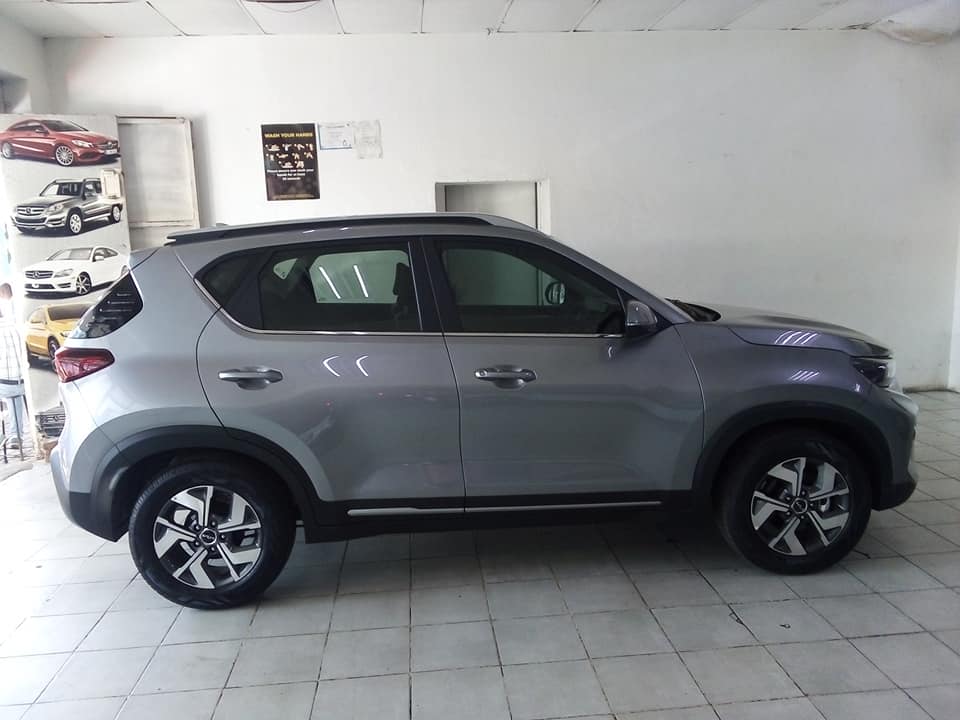 2022 KIA SONET 1.5 EX PETROL SILVER AUTOMATIC FULL SERVICE HISTORY 8000KM FRONT AND