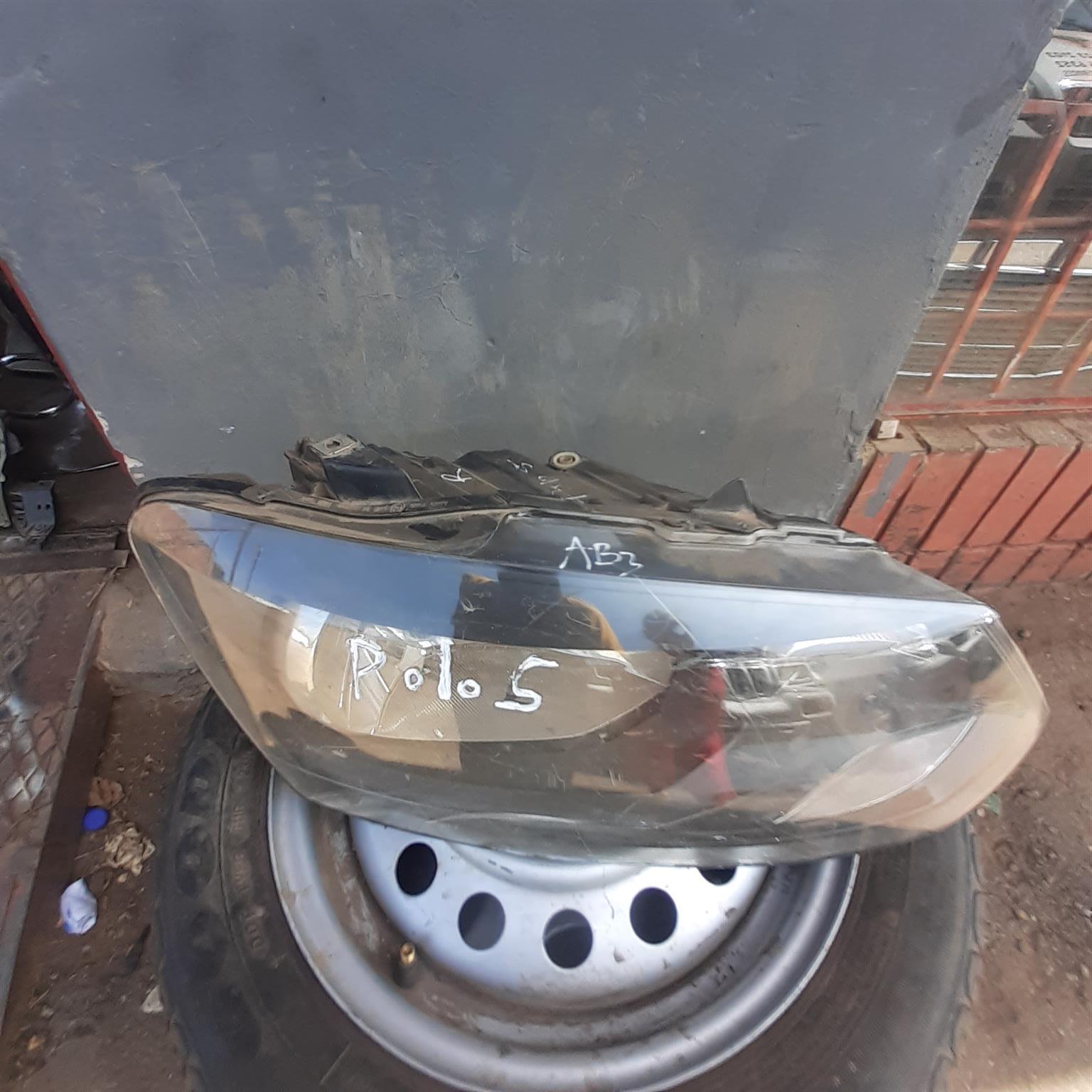 VW POLO 5 RIGHT HEADLIGHT FOR SALE DELIVERY AVAILABLE COUNTRY WIDE - Private Seller VW POLO 5 RIGHT HEADLIGHT FOR SALE DELIVERY AVAILABLE COUNTRY WIDE - Private Seller