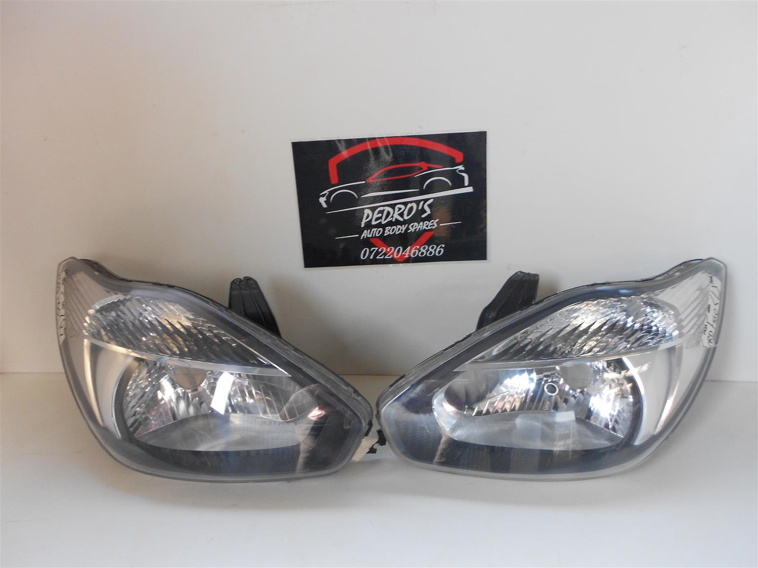 Ford Figo Headlight Set - Private Seller Ford Figo Headlight Set - Private Seller