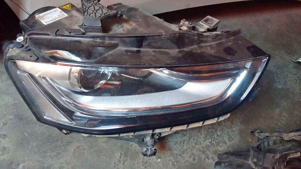 Audi A4 B8 HEADLIGHTS - Private Seller Audi A4 B8 HEADLIGHTS - Private Seller