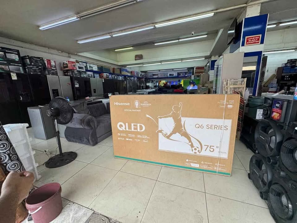 Hissense 75 inch smart Qled on special