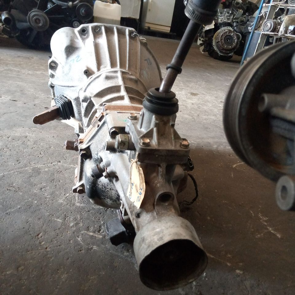 Toyota 2.4L 2L Diesel 5 Speed Manual Gearbox for Sale