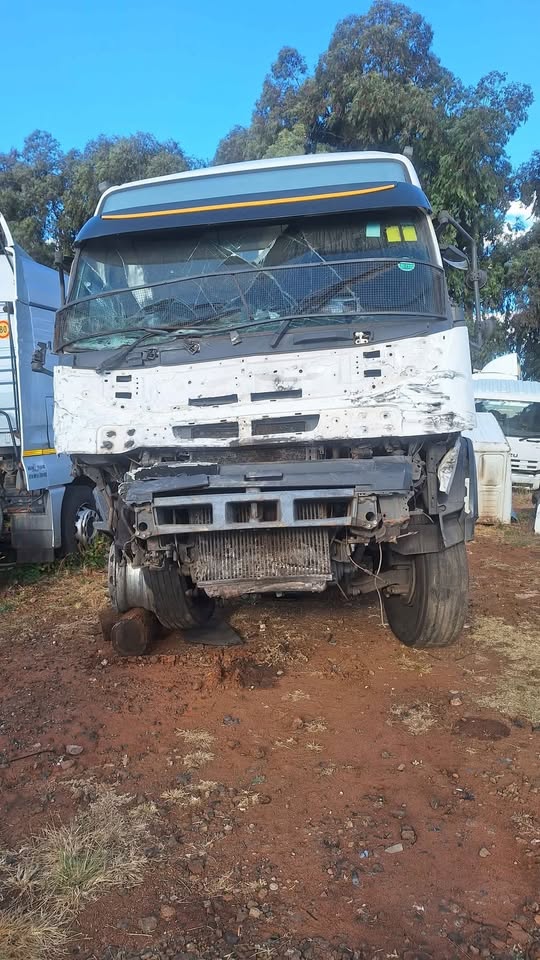Volvo FMX Version4 globetrotter stripping for parts