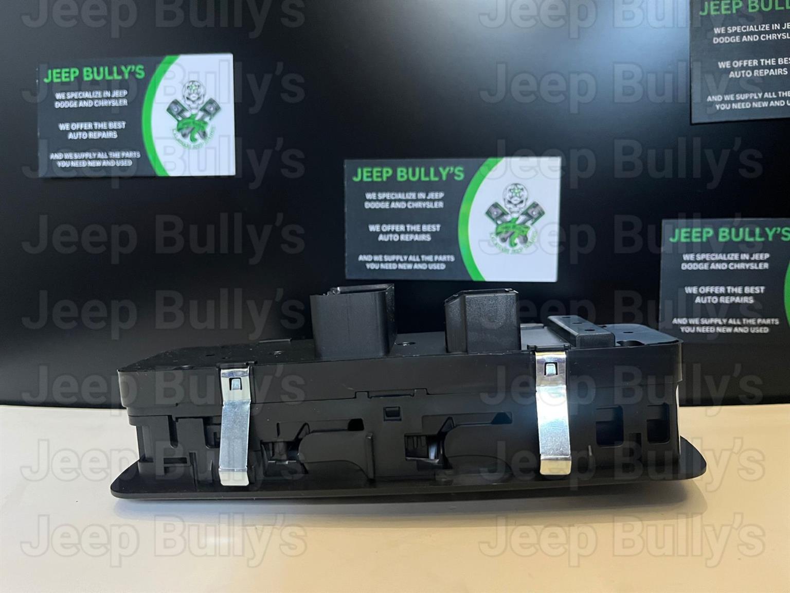 2 Plug Window Switch For Jeep Grand Cherokee Wk2 - Private Seller
