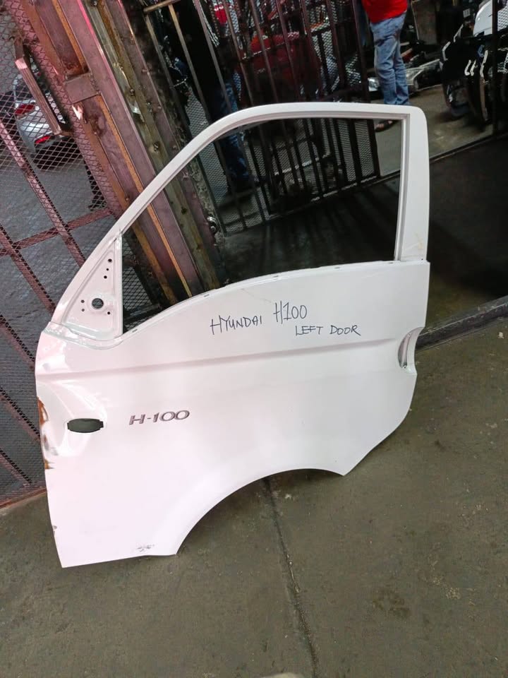 Hyundai H100 Left door - Private Seller
