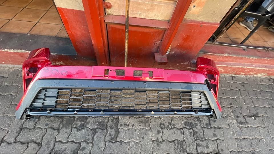 TOYOTA COROLLA CROSS GR SPORT BUMPER - Private Seller TOYOTA COROLLA CROSS GR SPORT BUMPER - Private Seller