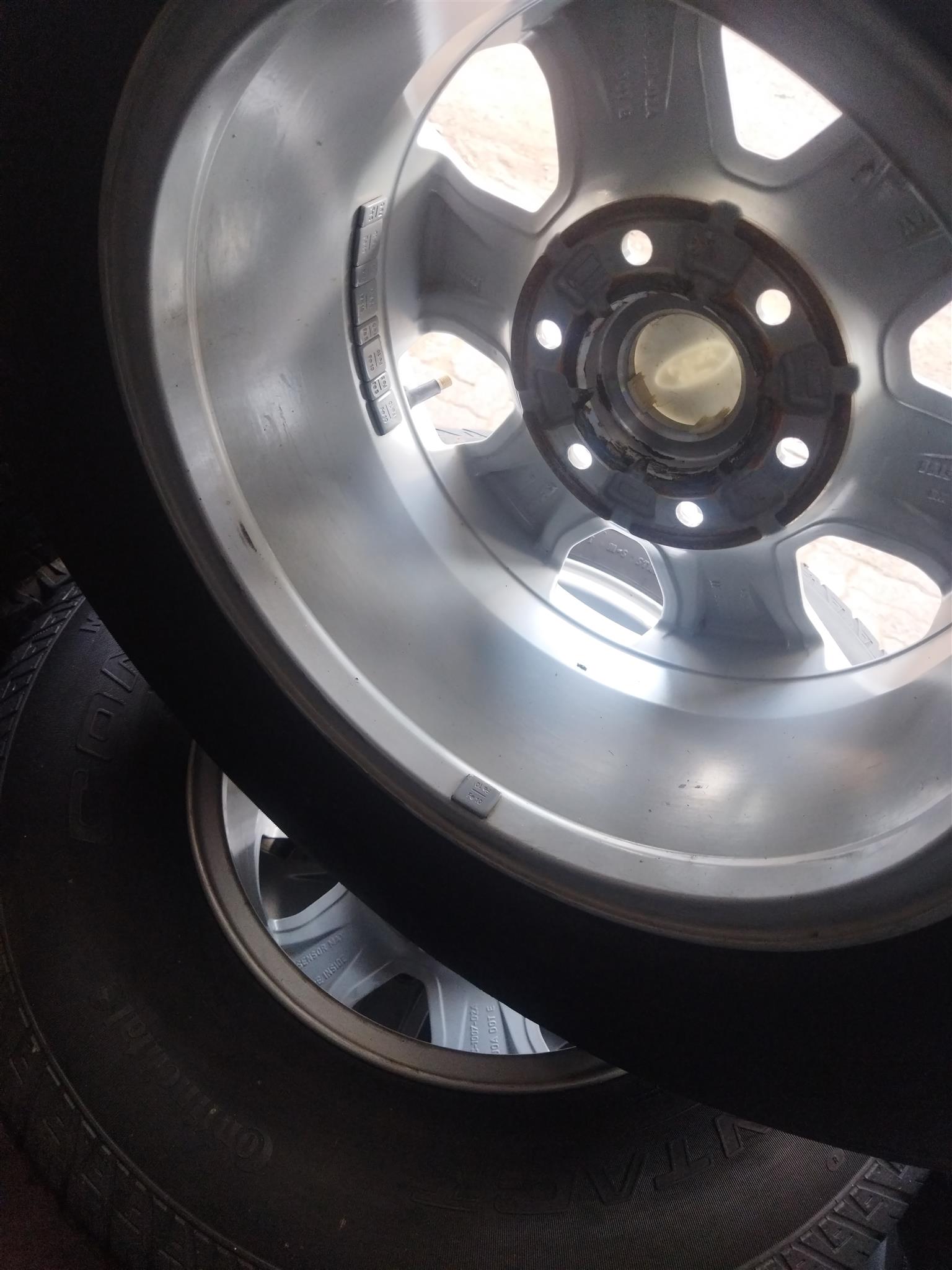 R16 Ford ranger rim and tyre set - Private Seller