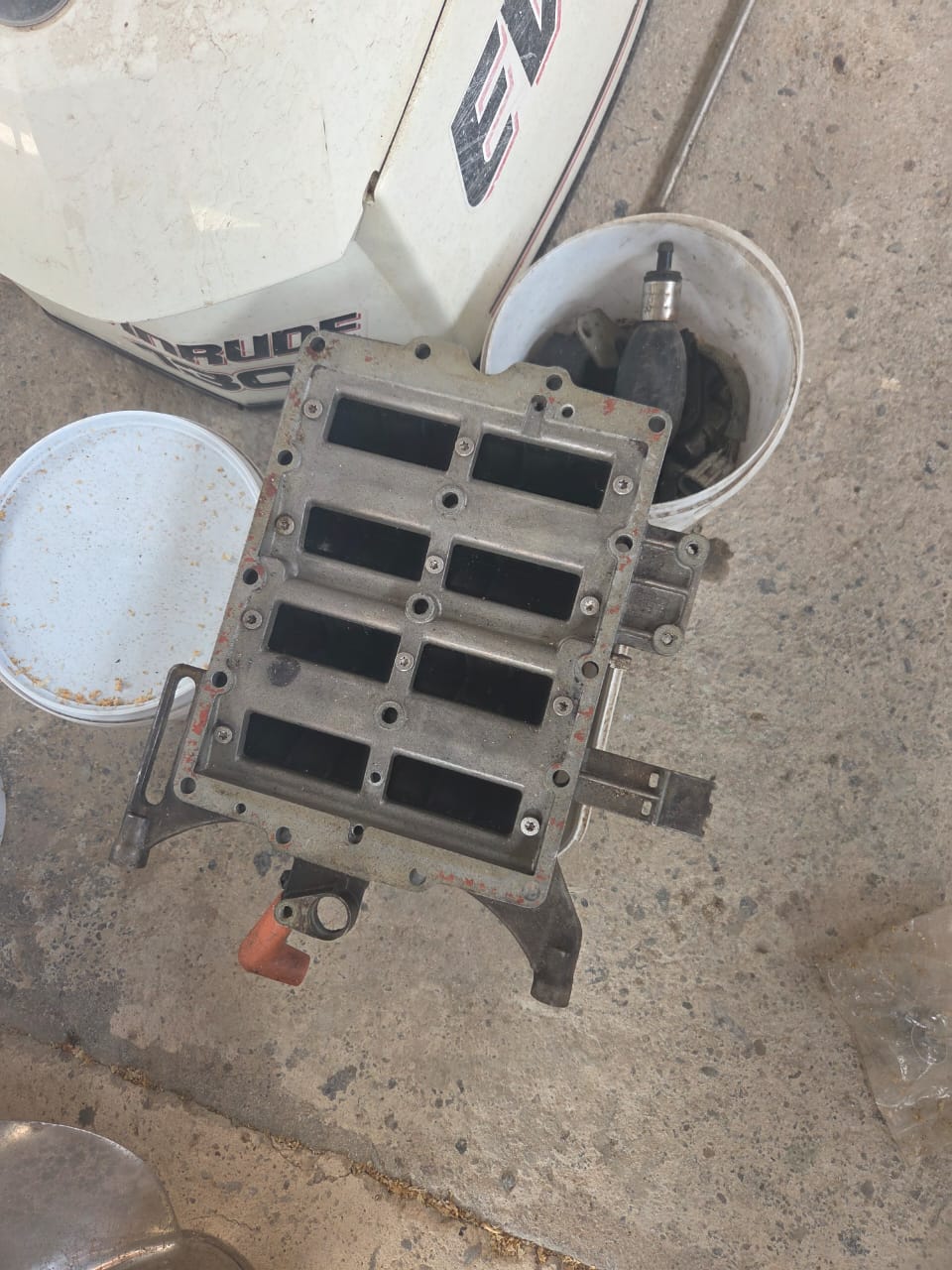 Evinrude 130hp etec spares