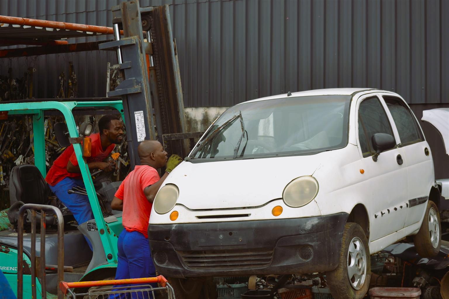 2008 Isuzu 3.0L - Stripping for Spares