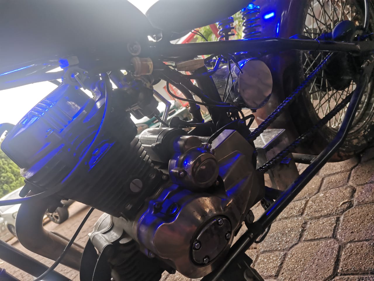 Suzuki Cleveland Bobber Heist 250cc