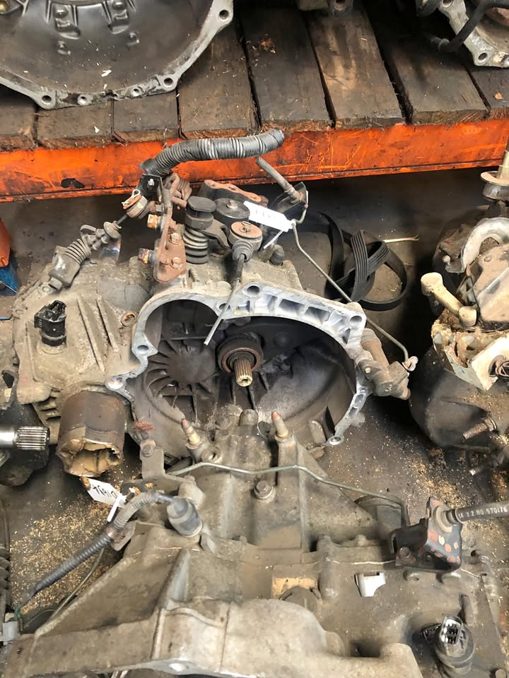 HYUNDAI KIA 1.4 G4EE MANUAL GEARBOX FOR SALE - Private Seller HYUNDAI KIA 1.4 G4EE MANUAL GEARBOX FOR SALE - Private Seller