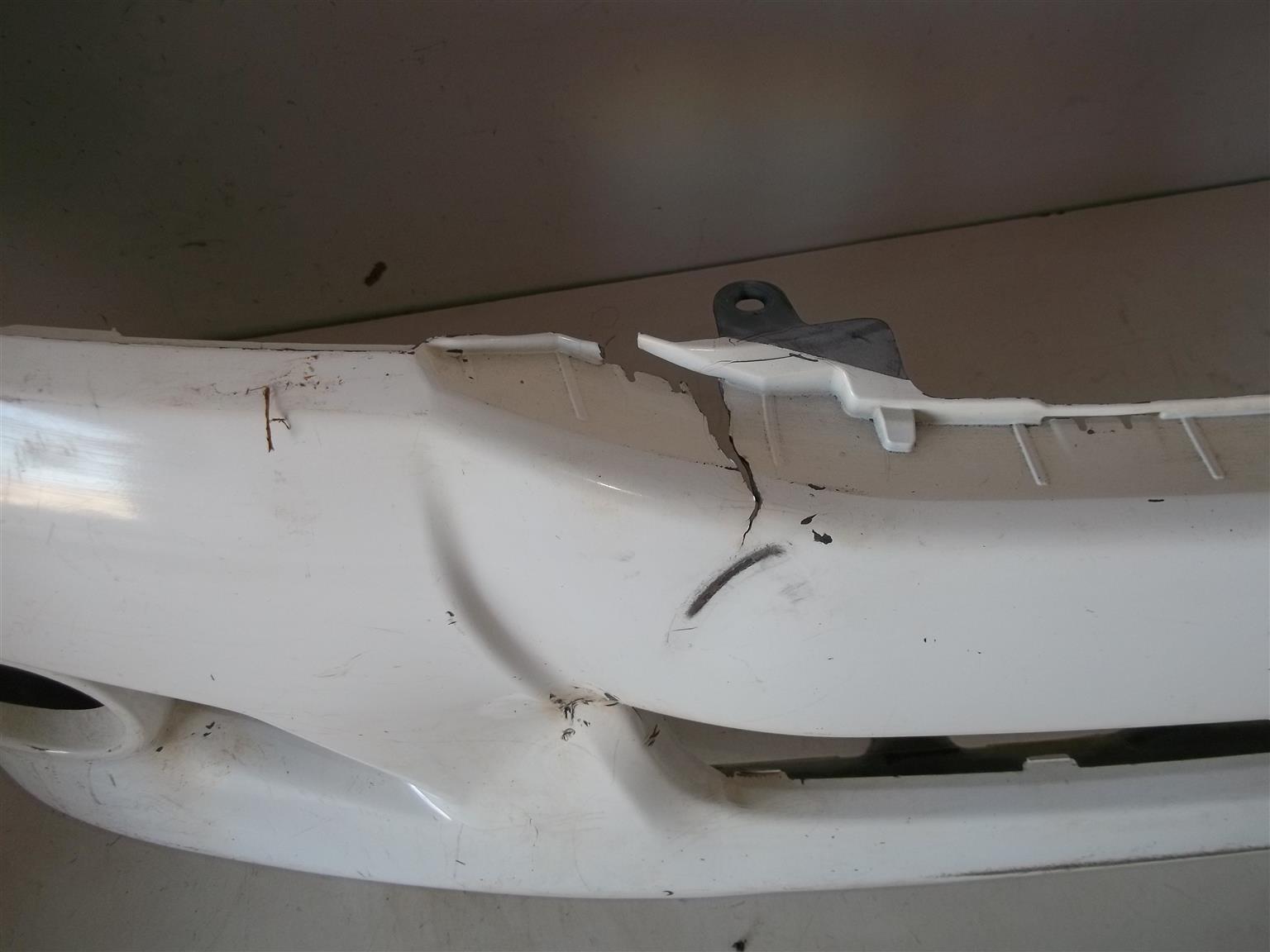 Toyota Hilux D4D '11-'15 front bumper - Private Seller Toyota Hilux D4D '11-'15 front bumper - Private Seller