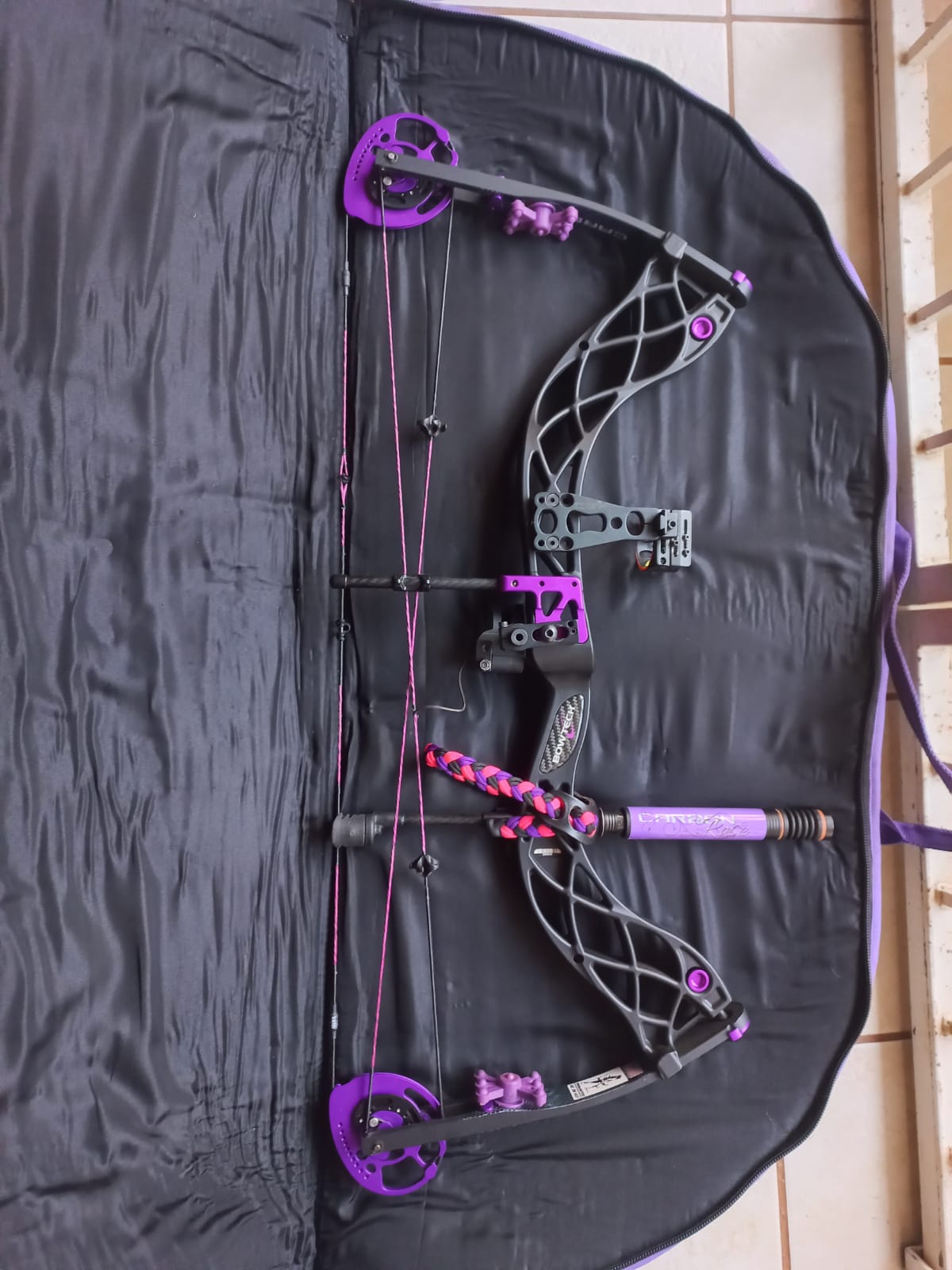 The Carbon Rose is the lightest women’s hunting in excellent condition 