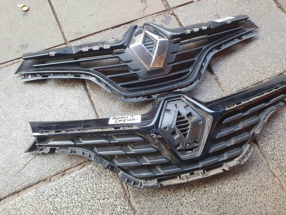 Renault Captur grill - Private Seller