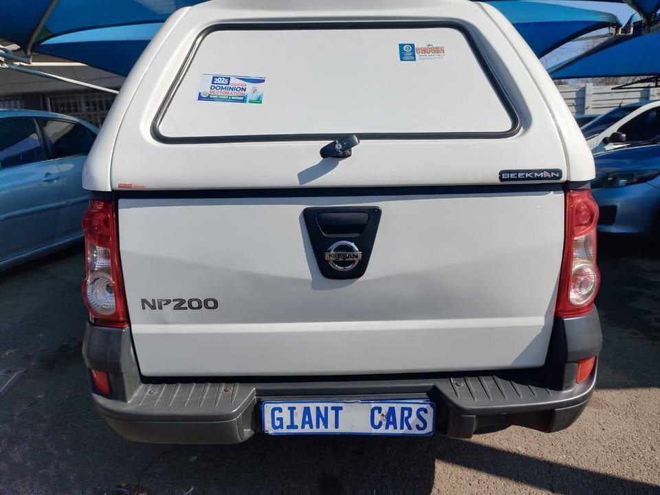Nissan np200 1.6 2022
