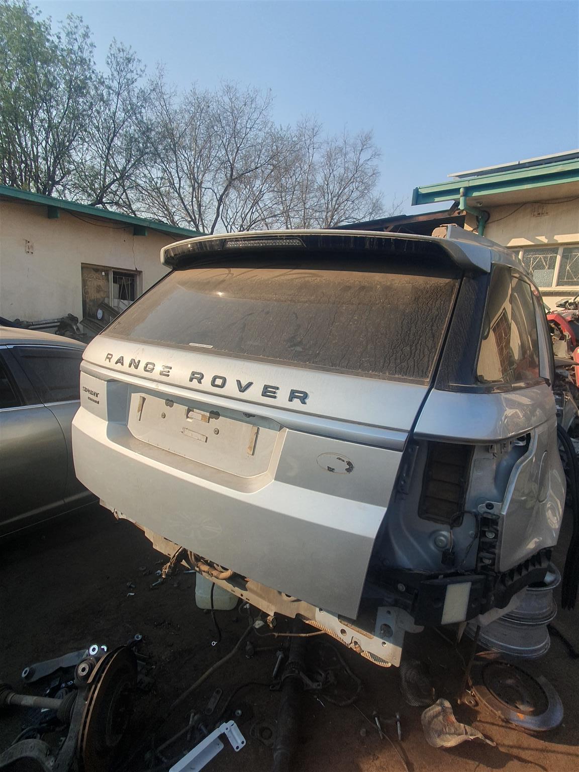 RANGE ROVER SPORT 4.4L SDV8 BOOTLID (TAILGATE)