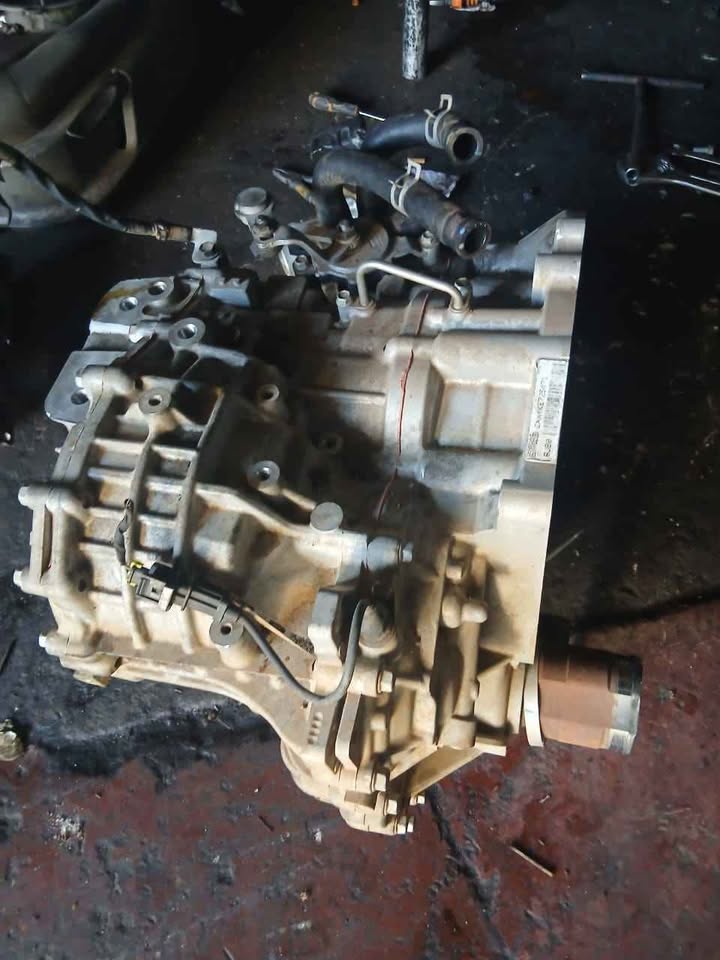 Hyundai creta new shape automatic gear box - Private Seller Hyundai creta new shape automatic gear box - Private Seller