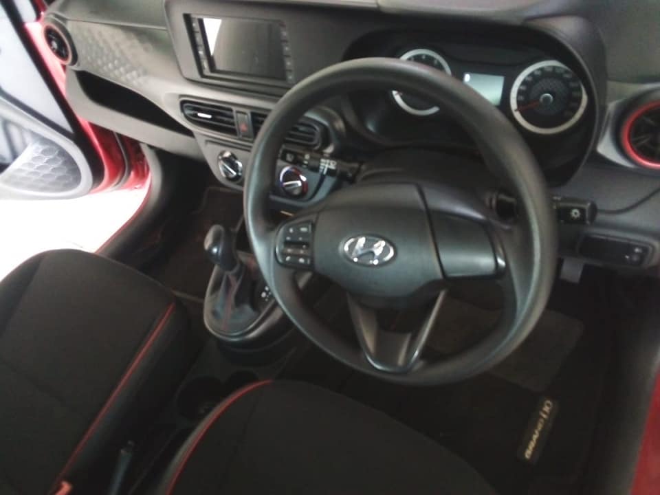 2021 HYUNDAI I10GRAND 1.0GLS AUTO MAROON COLOR  SPARE KEY  22000km