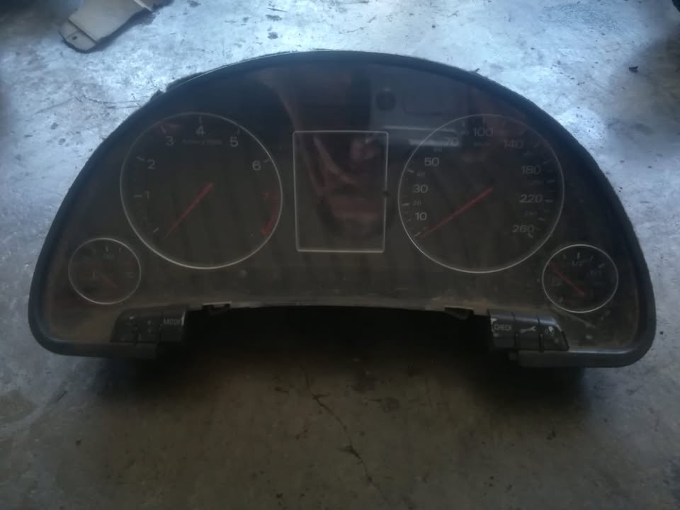 AUDI B6 CLUSTER - Private Seller