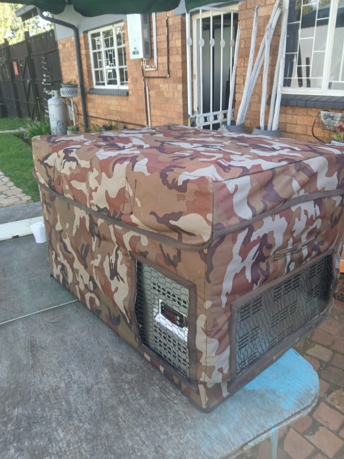 90L Campmaster camping fridge freezer | Junk Mail Marketplace