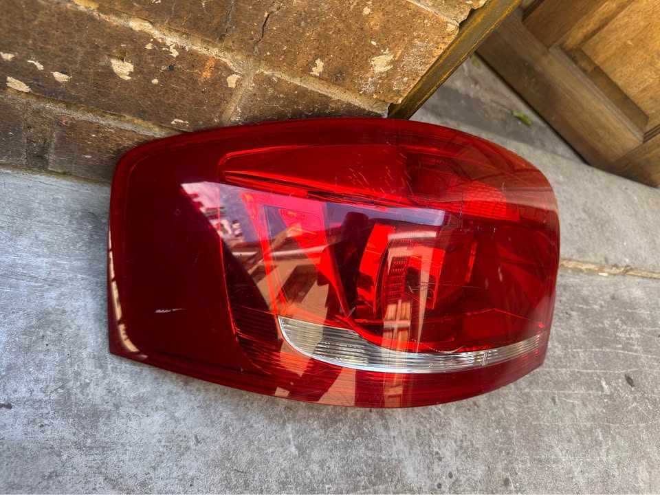 Audi A3 hatchback facelift 2 doors left taillight - Private Seller Audi A3 hatchback facelift 2 doors left taillight - Private Seller