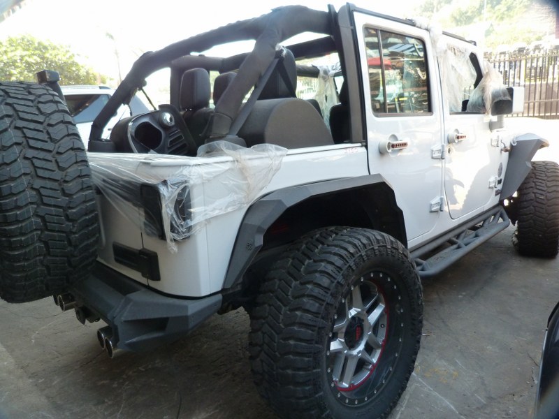 Jeep Wrangler UNLTD Sahara 3.6l V6 AT White - 2014 STRIPPING FOR SPARES - Private Seller