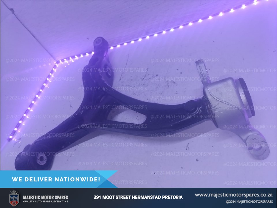 Mercedes Benz ML W164 Front RHS Lower Control Arm for sale - Private Seller