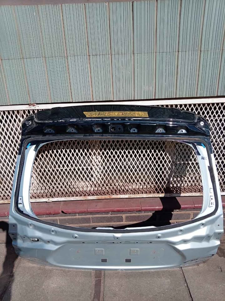 Toyota starlet Cross boot - Private Seller
