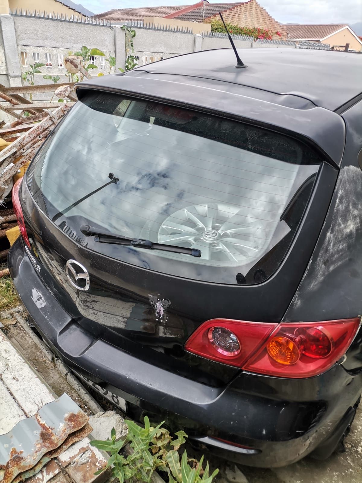 Mazda 3 (2007) parts available - Private Seller