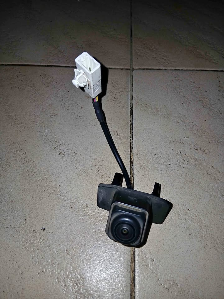 Toyota rumion/ Suzuki etriga boot cameras - Private Seller Toyota rumion/ Suzuki etriga boot cameras - Private Seller
