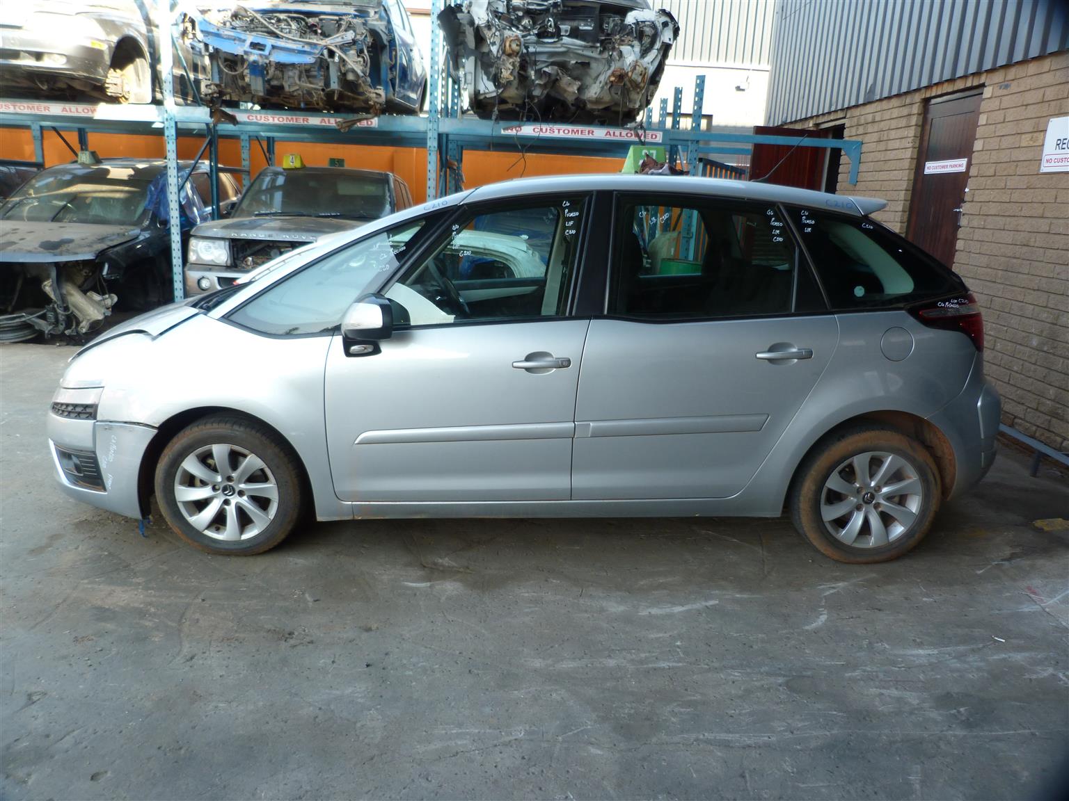 Citroen C4 Picasso 1.6 VTi Exclusive - 2011 Spares - Private Seller Citroen C4 Picasso 1.6 VTi Exclusive - 2011 Spares - Private Seller