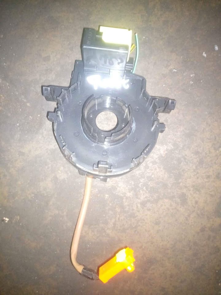 Toyota Quest horn sensor - Private Seller Toyota Quest horn sensor - Private Seller