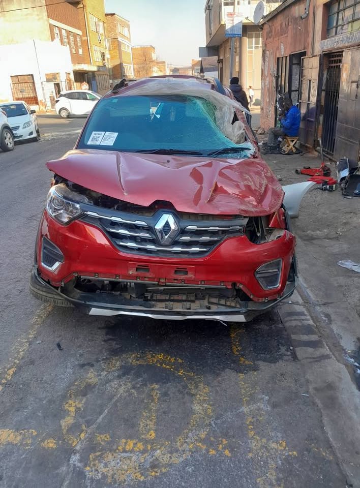 Renault triber stripping for spares - Private Seller Renault triber stripping for spares - Private Seller