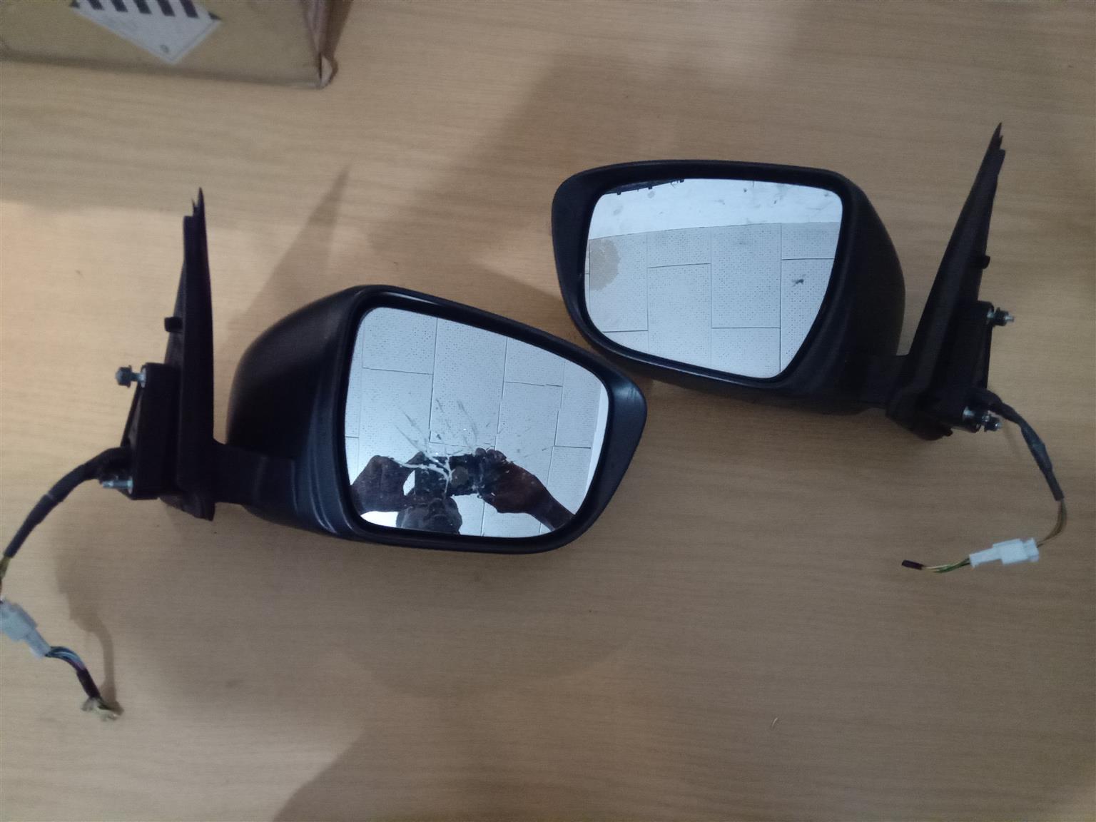 2013-2018 Nissan Juke Side Mirror - Private Seller
