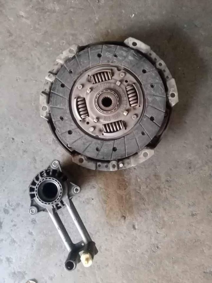 Ford fiesta clutch kit complete - Private Seller