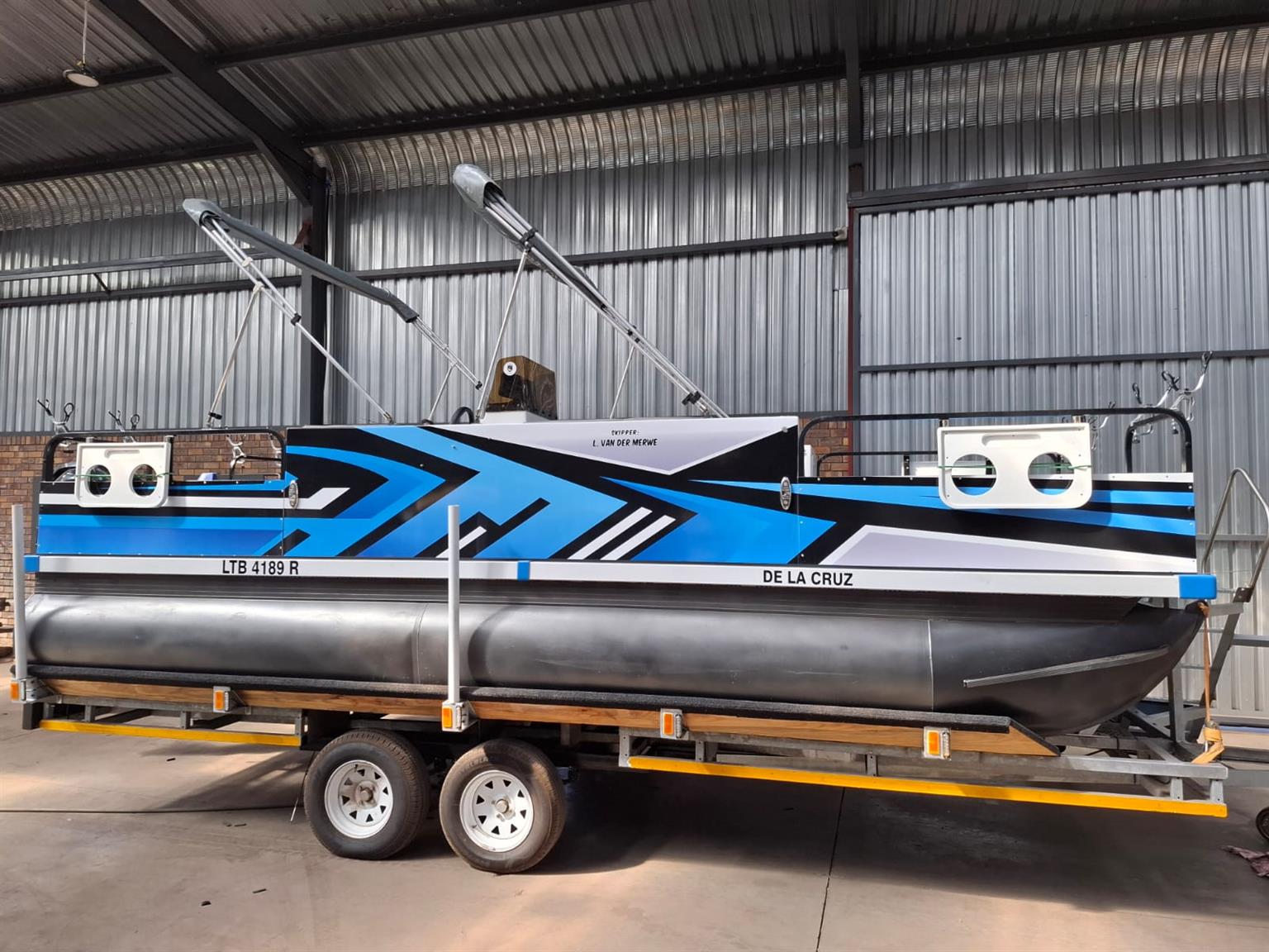 20FEET NEWLY REBUILDT FISHING/LEISURE PONTOON BOAT FOR SALE
