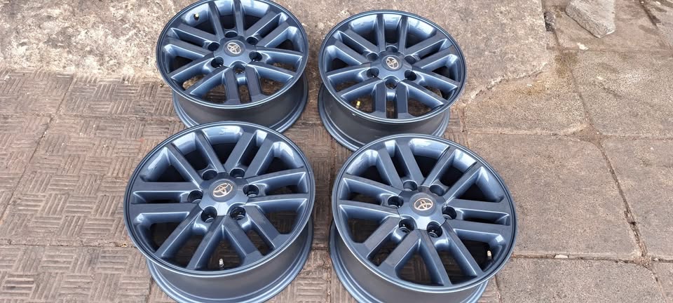 17inch Toyota mags and tyres , Dark Grey - Private Seller 17inch Toyota mags and tyres , Dark Grey - Private Seller