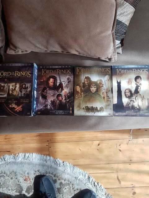 Lord of the rings box set Lord of the rings box set